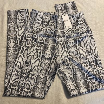 LA Society Leggings NWT Snake Print Size Large Green Gray Style #PS011P